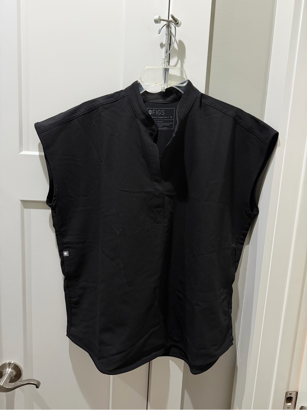 FIGS Technical Collection Rafaela Oversized Scrub Top - Black - Size Medium
